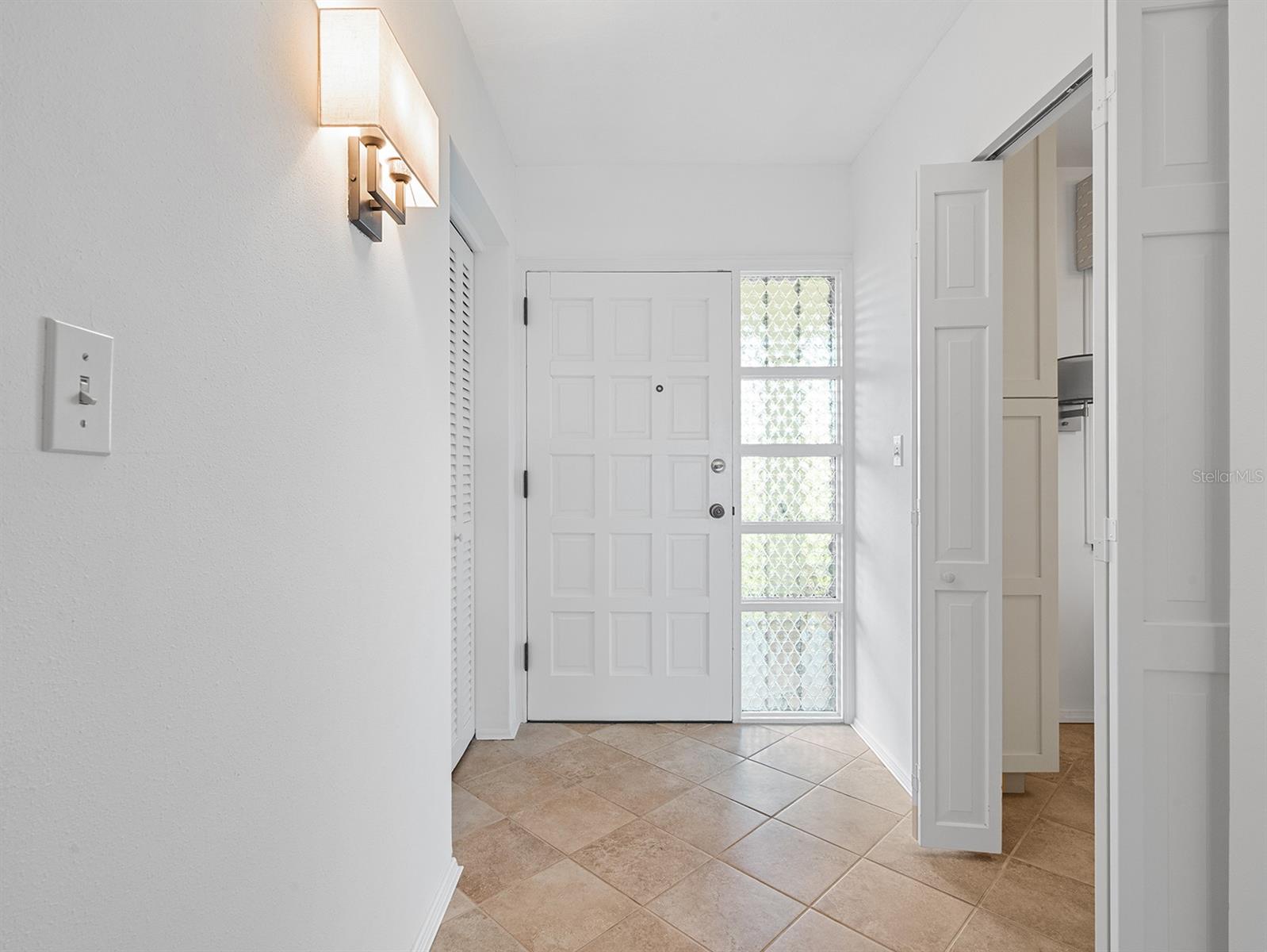 Image 2 of 41 For 100 Interlachen Avenue 503