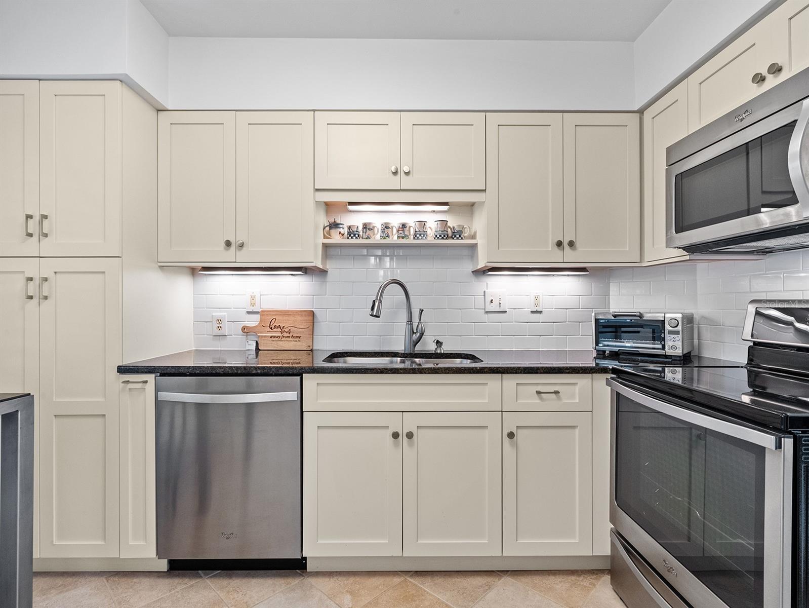 Image 7 of 41 For 100 Interlachen Avenue 503