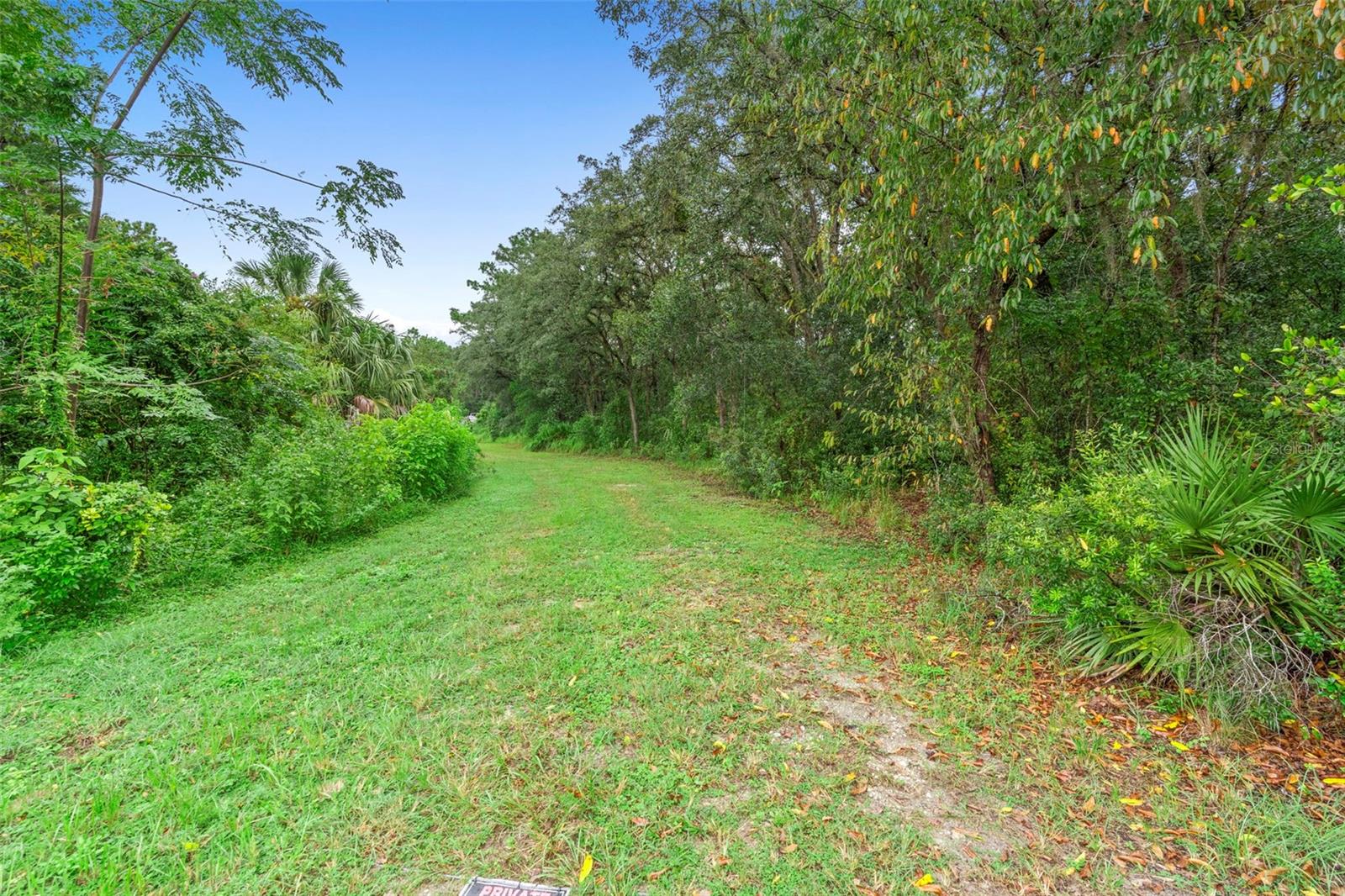 Image 36 of 53 For 6011 Homosassa Trail