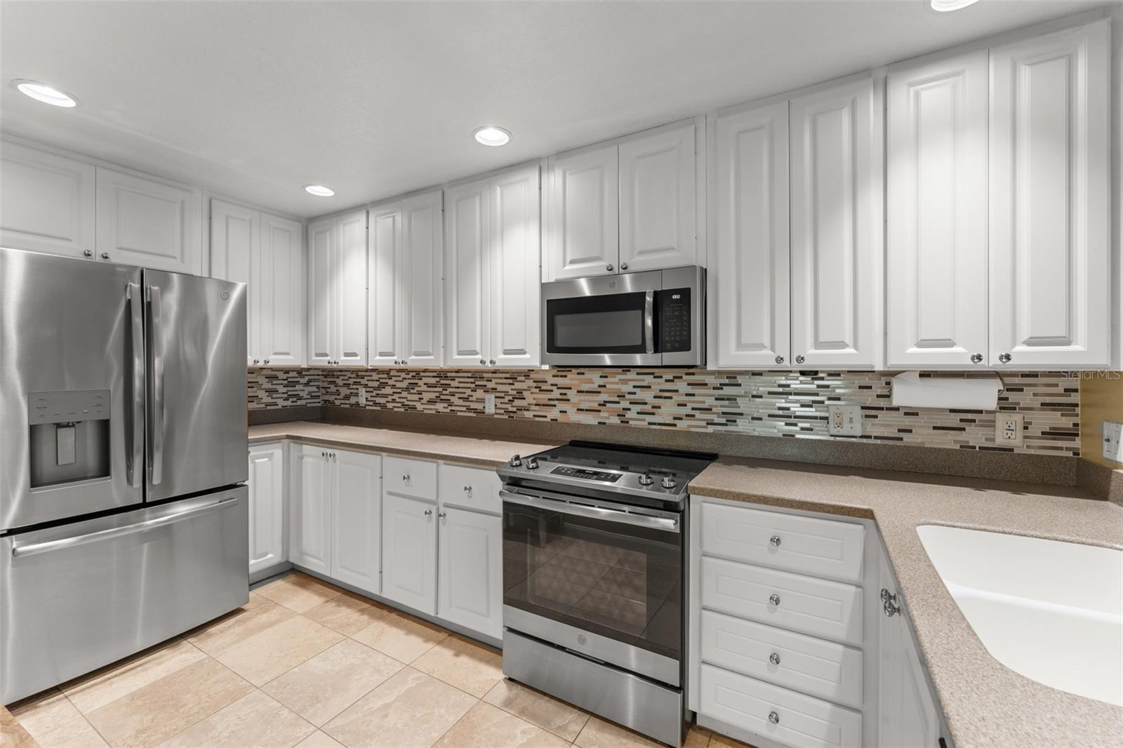 Image 19 of 62 For 11938 Kipper Drive