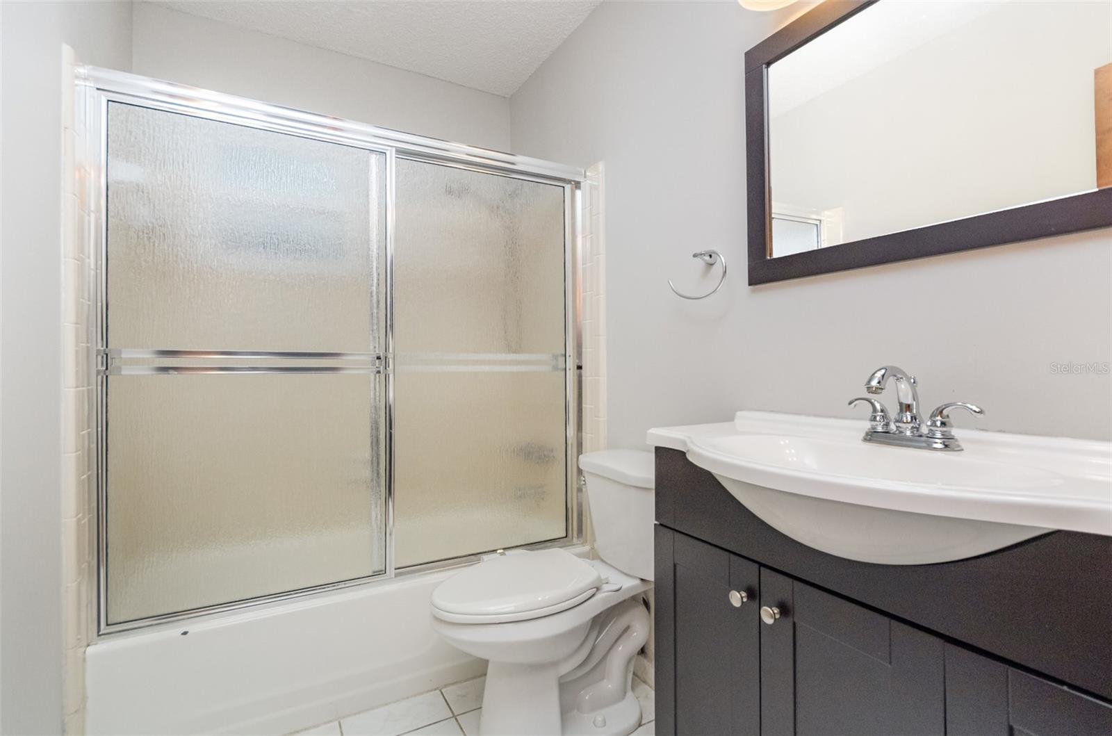 Image 18 of 22 For 492 Pressview Avenue