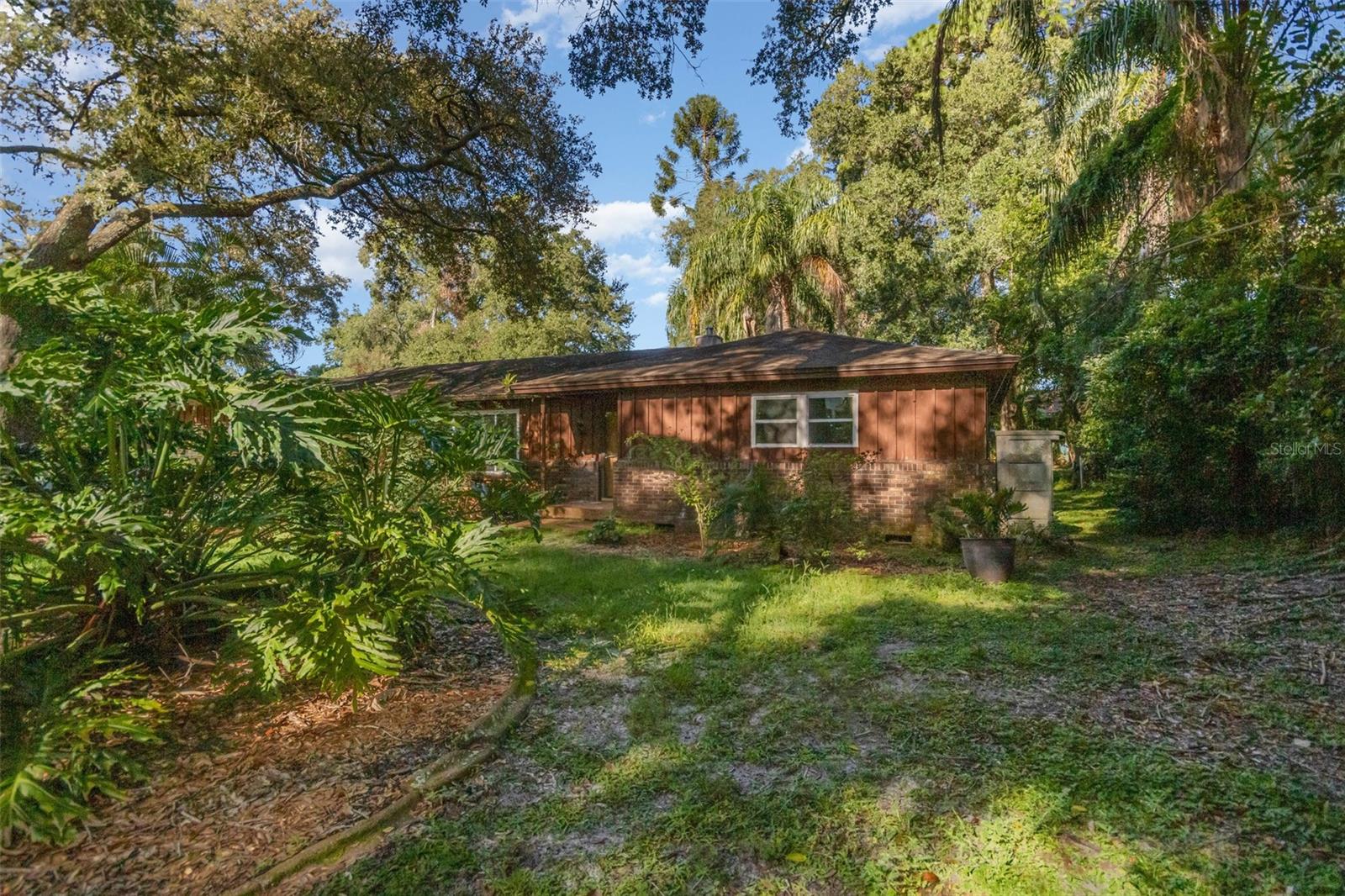 Image 3 of 22 For 492 Pressview Avenue