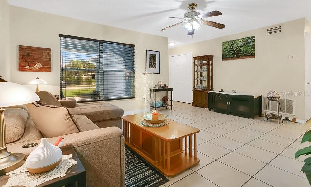 Image 4 of 20 For 7664 Boreas Drive