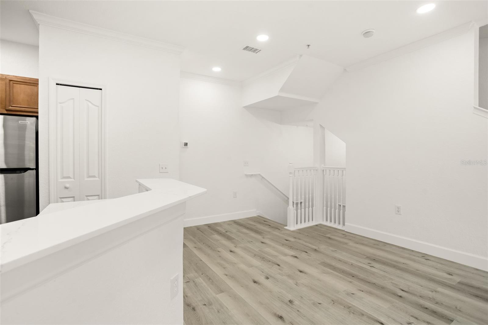 Image 12 of 42 For 6119 Metrowest Boulevard 106
