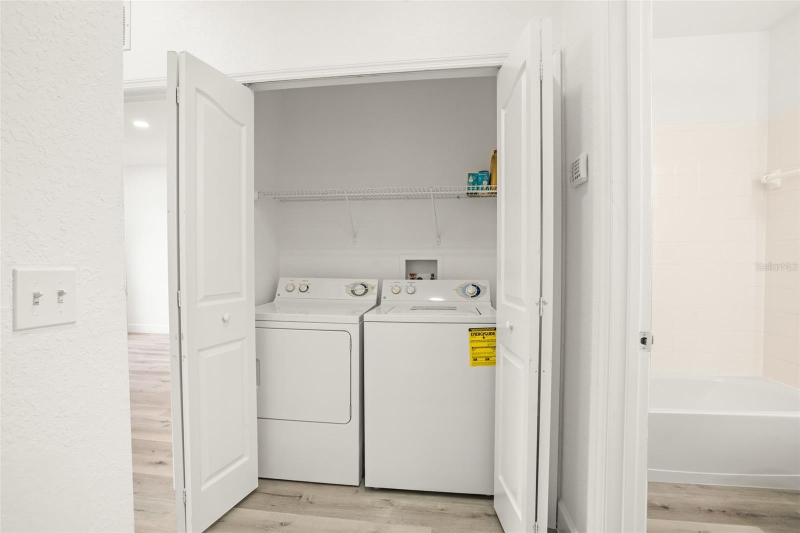 Image 28 of 42 For 6119 Metrowest Boulevard 106