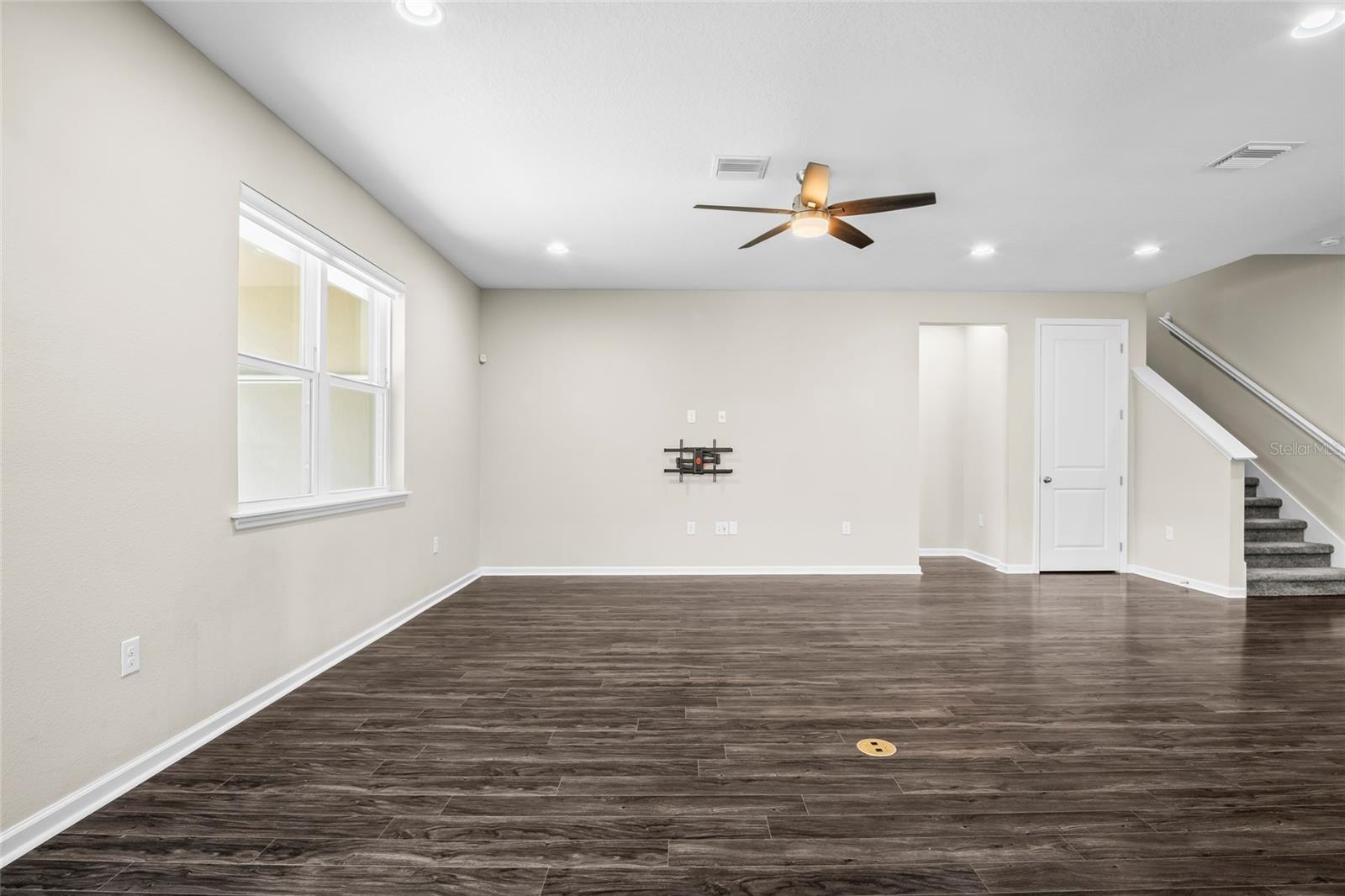 Image 9 of 67 For 474 Wrangler Road