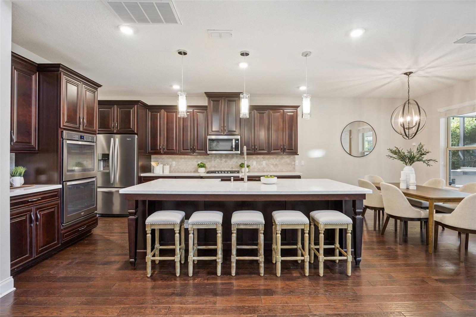 Image 14 of 52 For 8379 Vivaro Isle Way