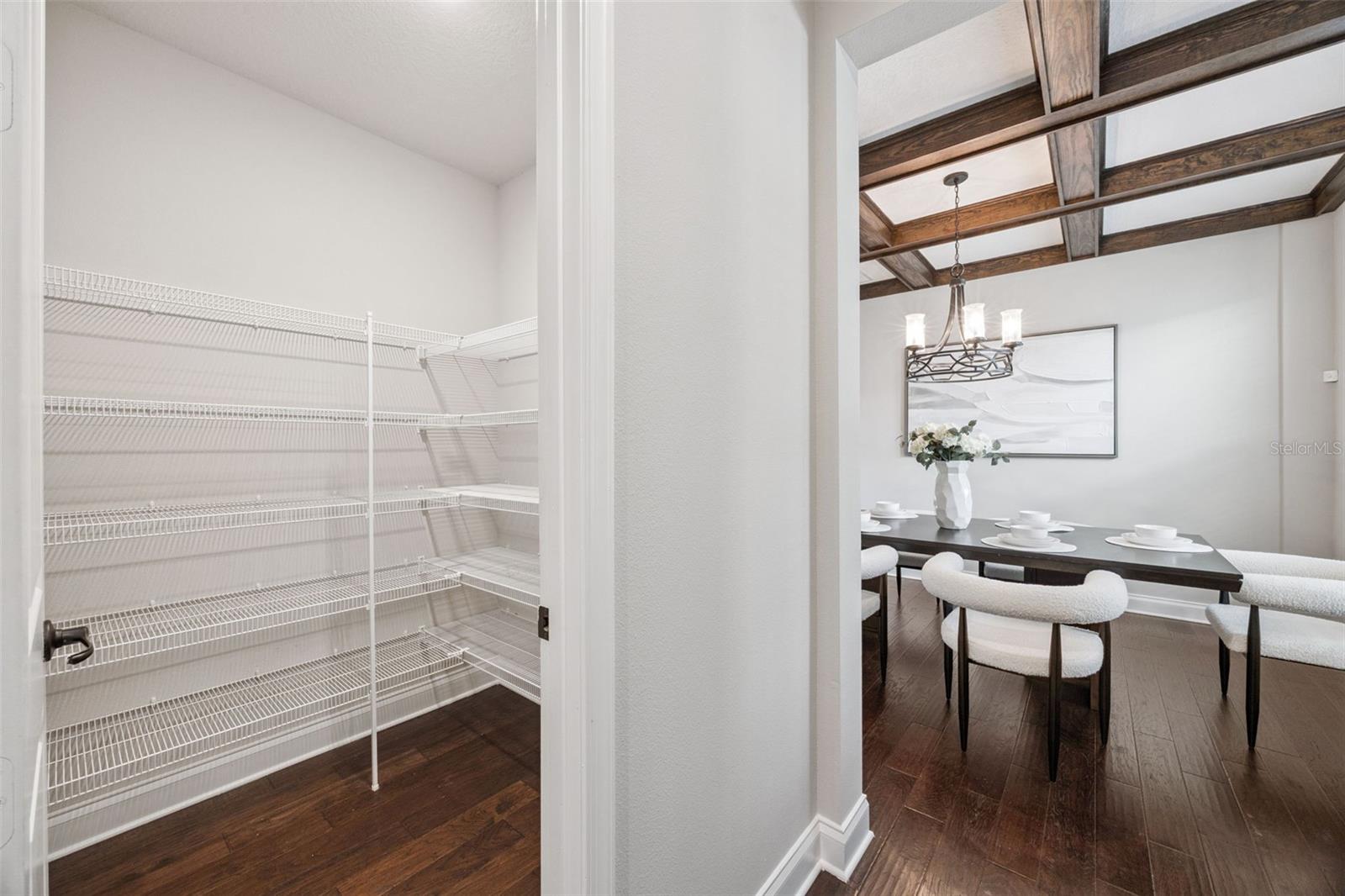 Image 18 of 52 For 8379 Vivaro Isle Way