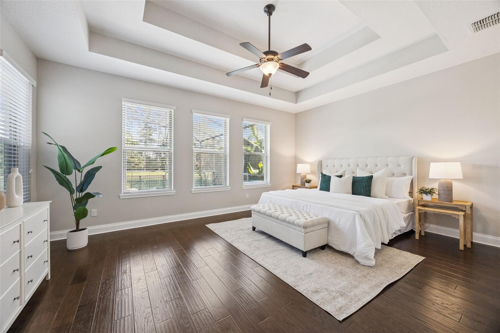 Image 19 of 52 For 8379 Vivaro Isle Way