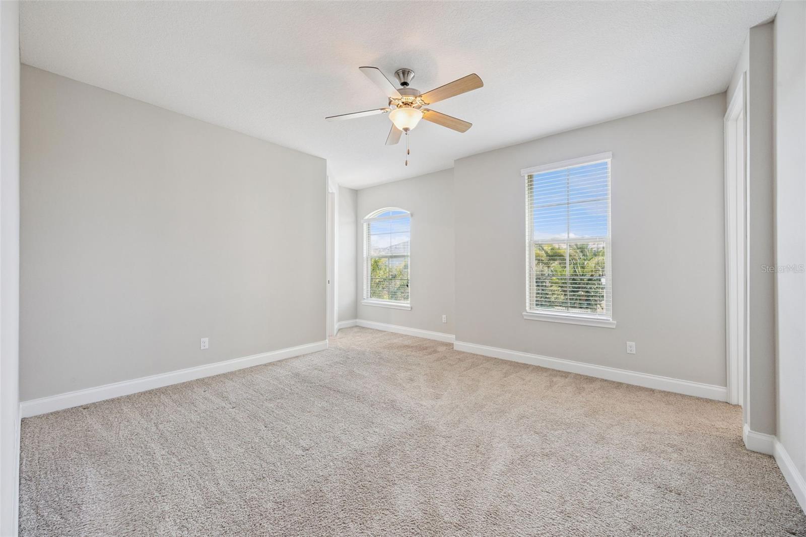 Image 36 of 52 For 8379 Vivaro Isle Way