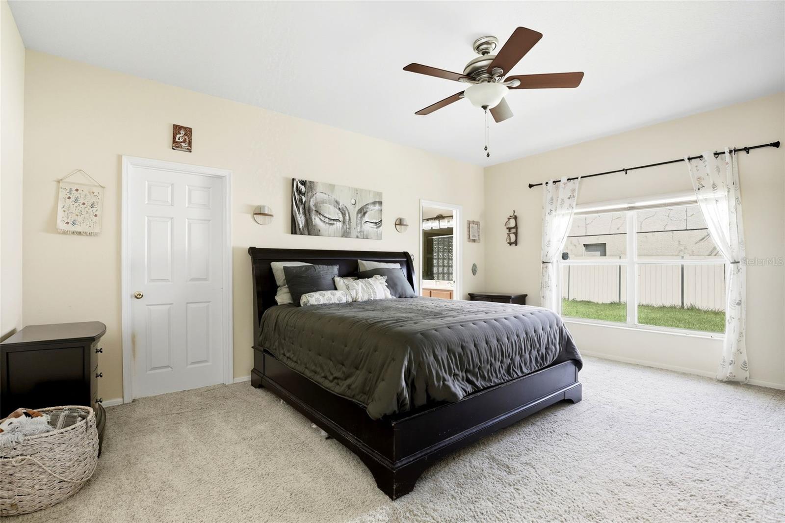 Image 14 of 43 For 5895 Autumn Chase Circle