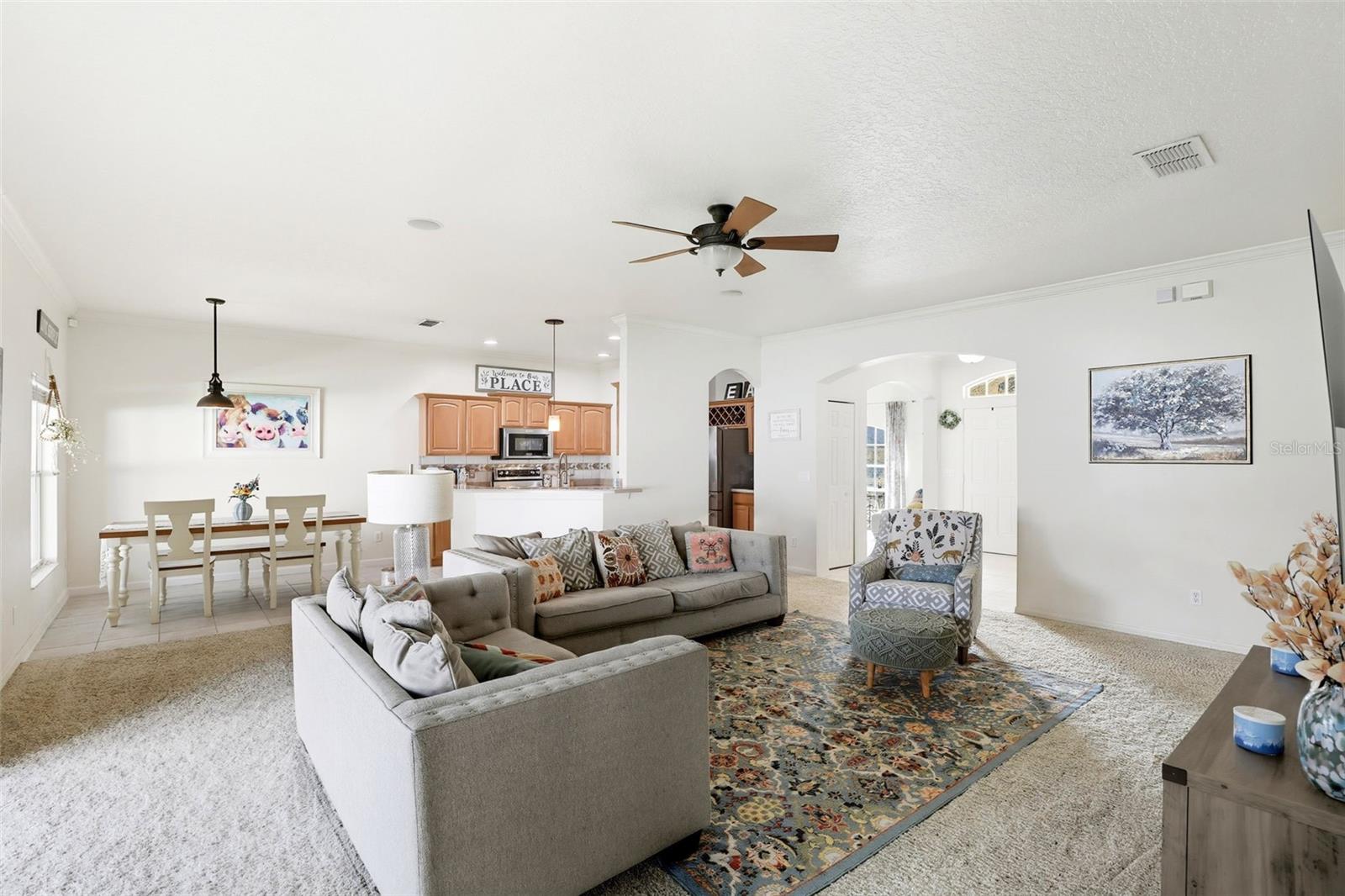 Image 6 of 43 For 5895 Autumn Chase Circle