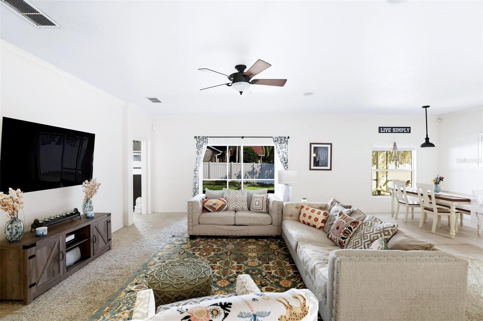 Image 8 of 43 For 5895 Autumn Chase Circle