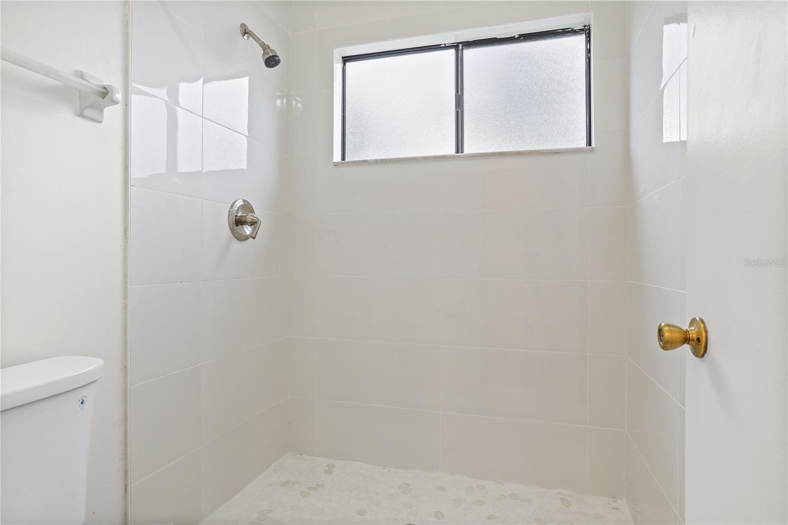 Image 18 of 34 For 2937 Harbour Grace Court