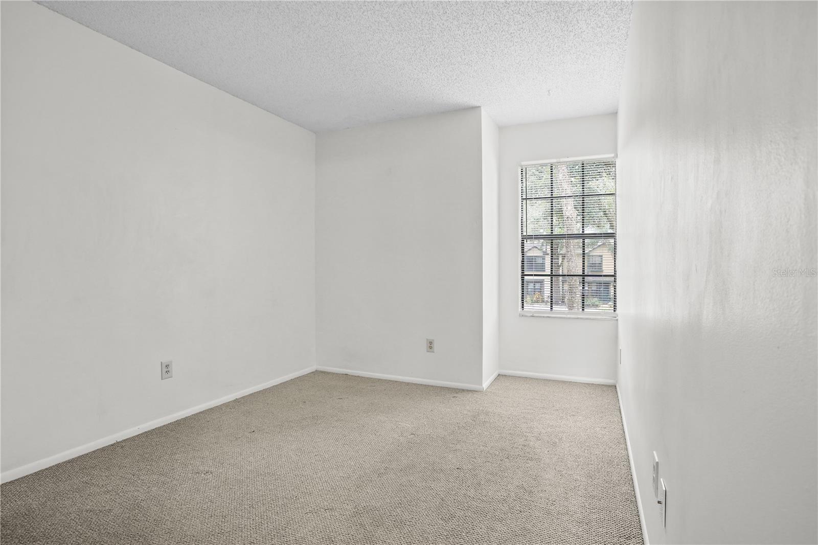 Image 22 of 34 For 2937 Harbour Grace Court