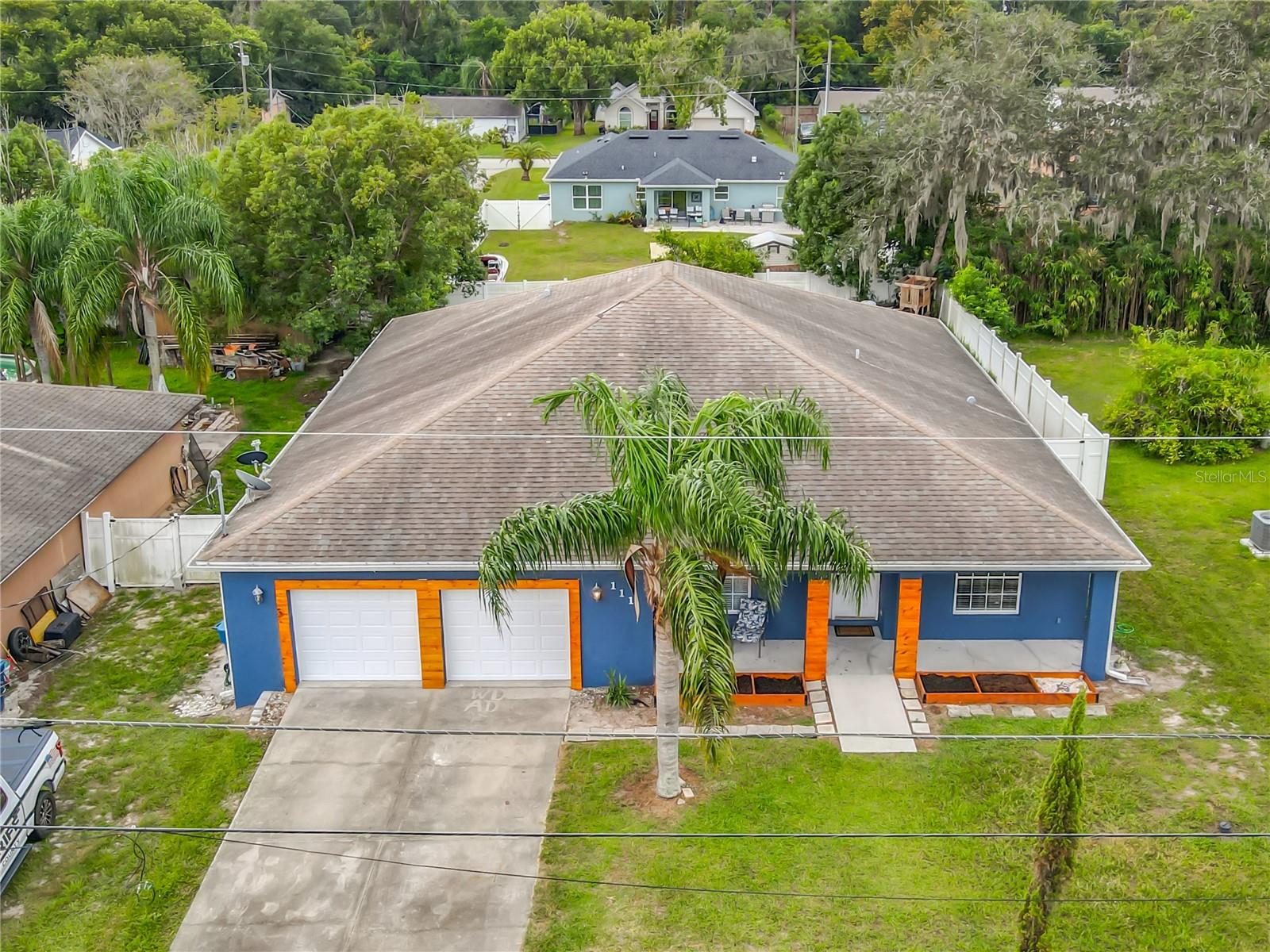 Image 3 of 55 For 111 Colomba Road