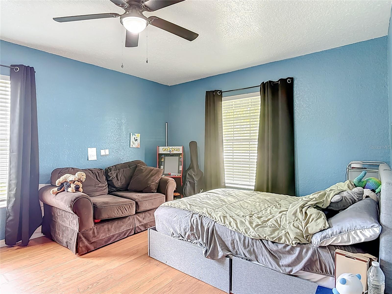 Image 30 of 55 For 111 Colomba Road