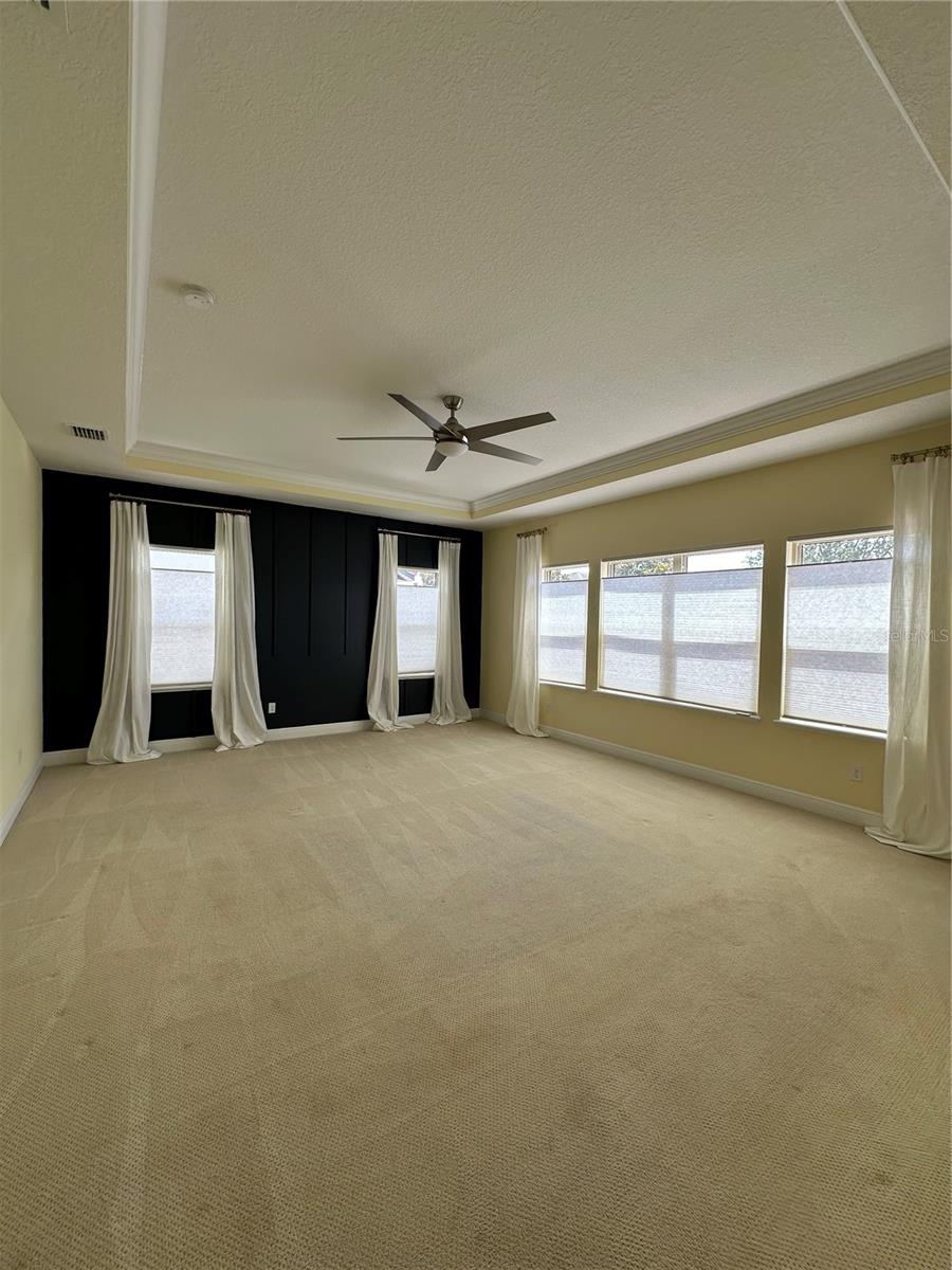 Image 39 of 77 For 15702 Shorebird Lane