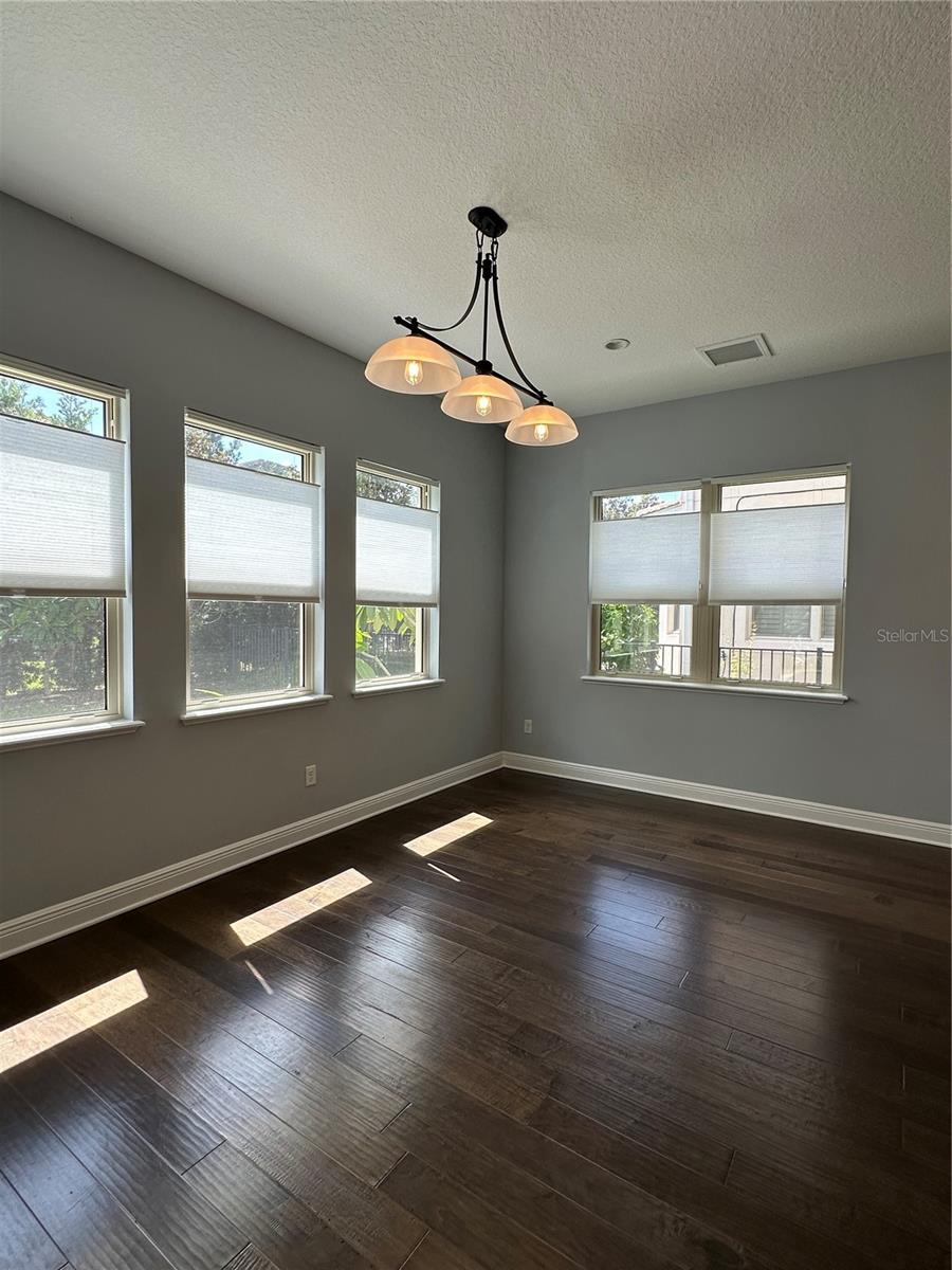 Image 8 of 77 For 15702 Shorebird Lane