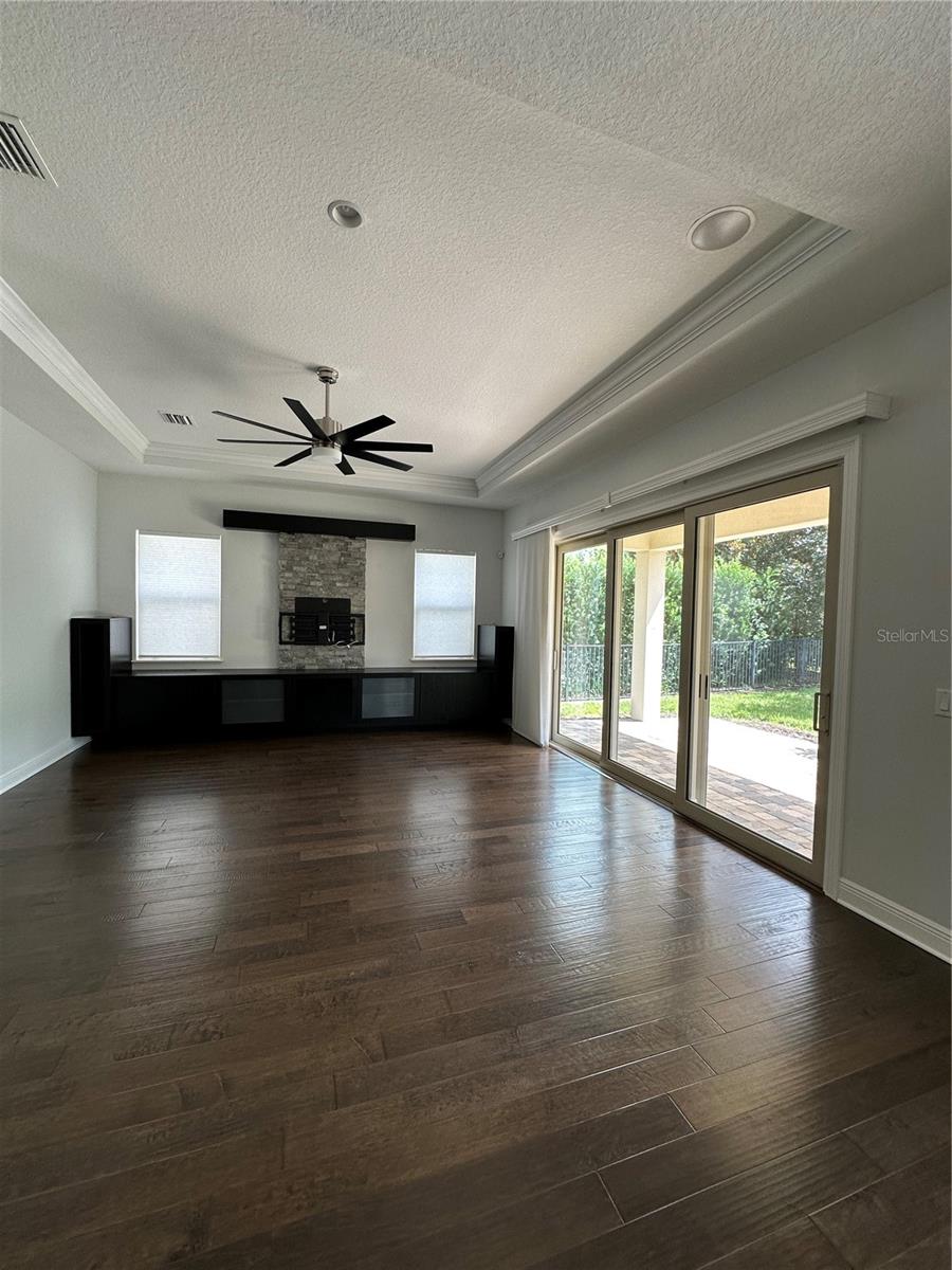 Image 9 of 77 For 15702 Shorebird Lane