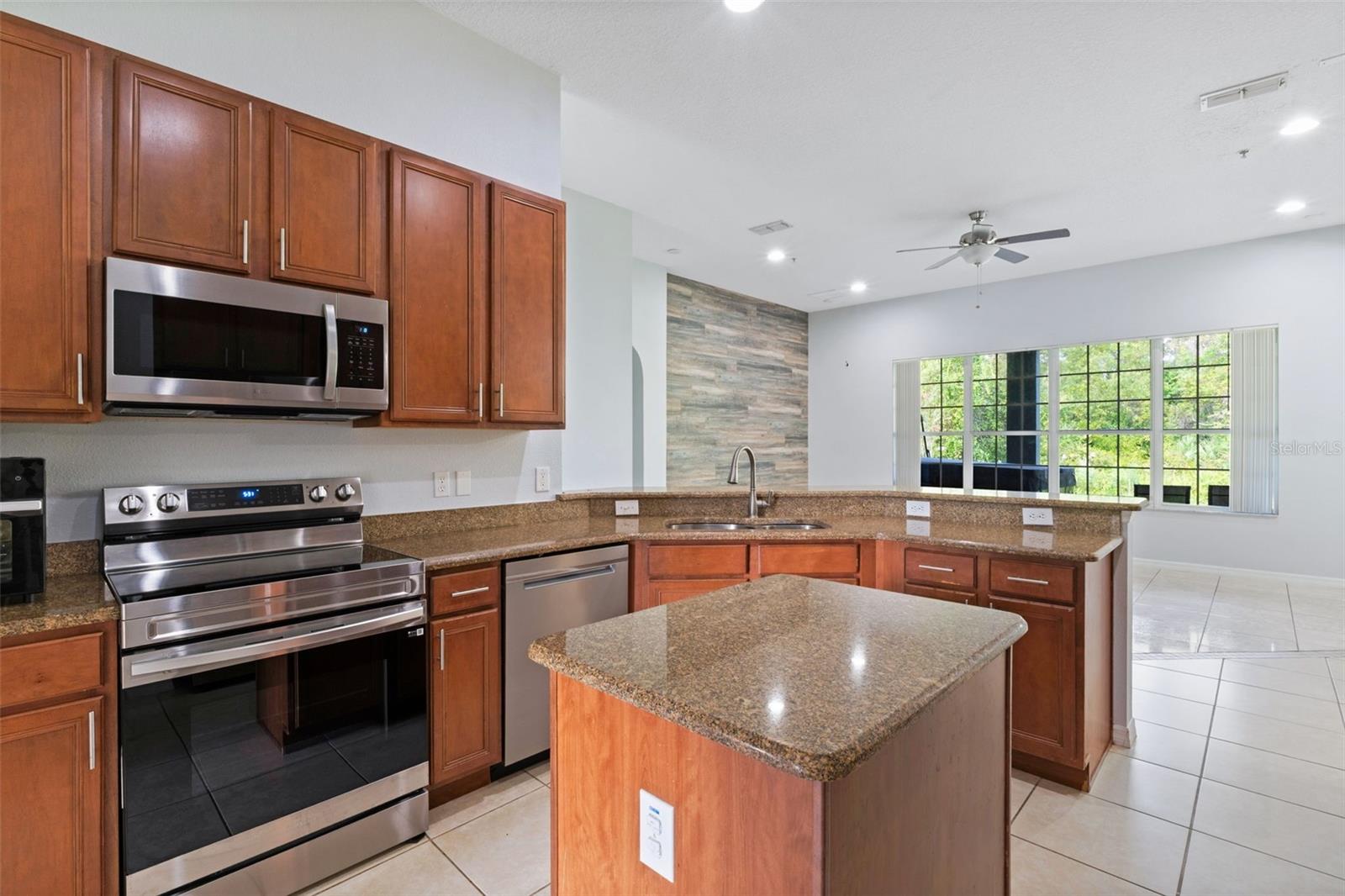 Image 15 of 49 For 9932 Caroline Park Drive