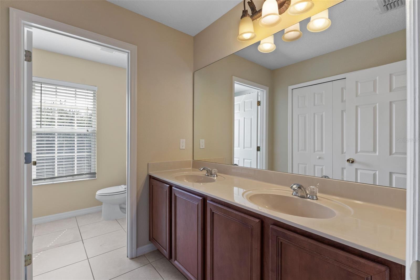 Image 39 of 49 For 9932 Caroline Park Drive
