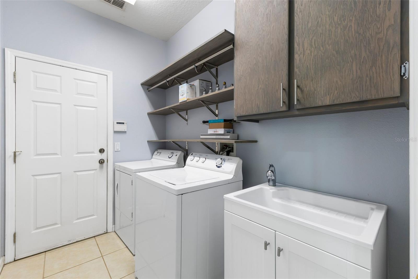 Image 41 of 49 For 9932 Caroline Park Drive