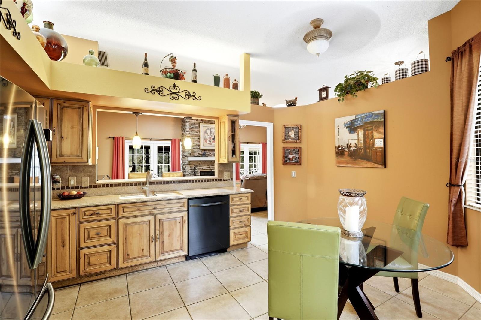 Image 4 of 35 For 1354 Deer Lake Circle