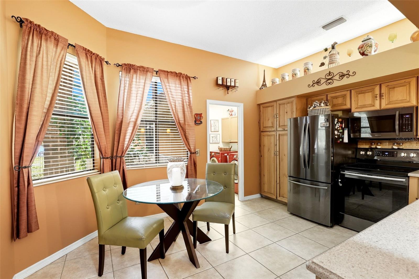 Image 6 of 35 For 1354 Deer Lake Circle