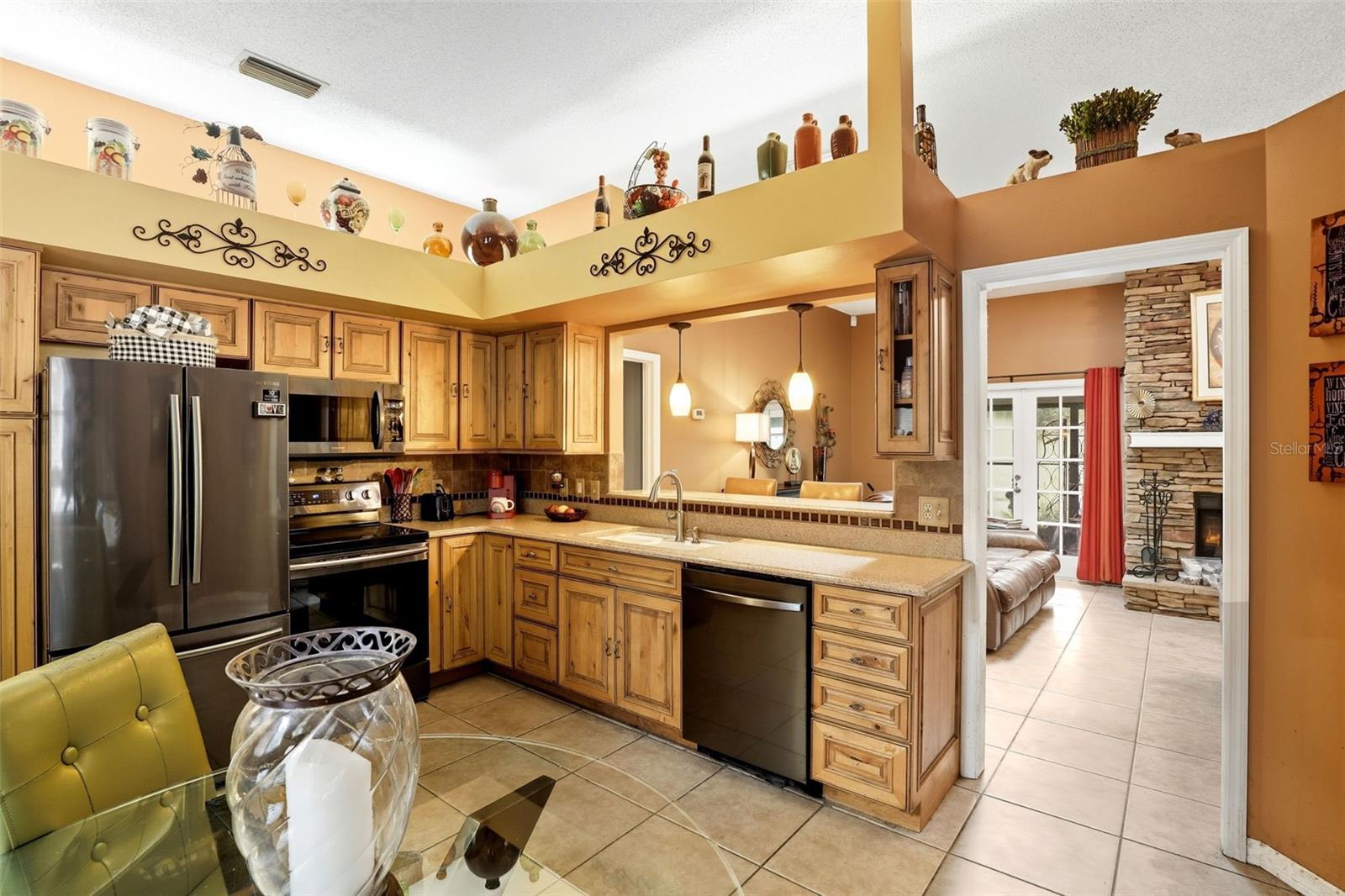 Image 9 of 35 For 1354 Deer Lake Circle