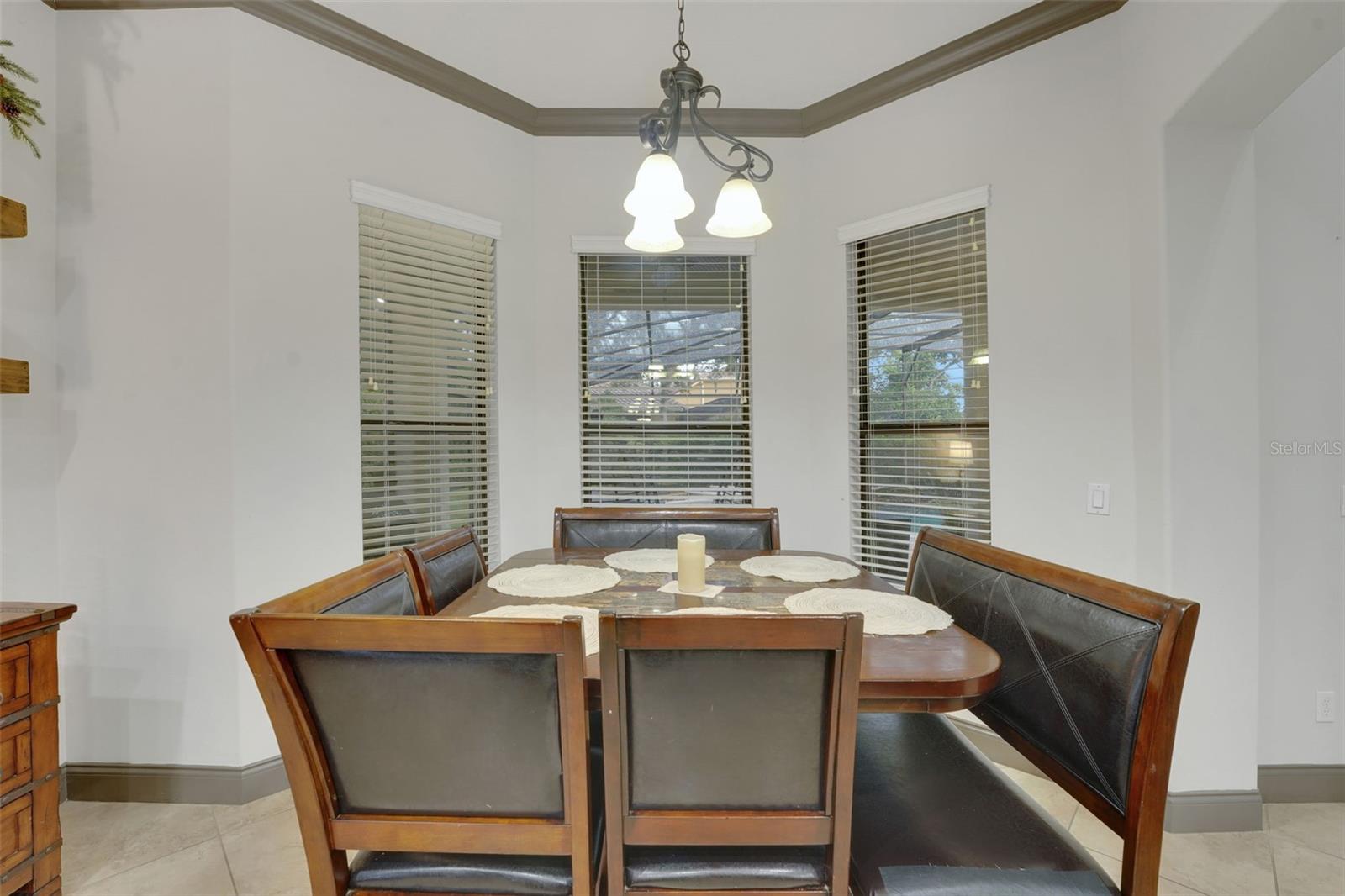 Image 17 of 52 For 5378 Glenlake Place