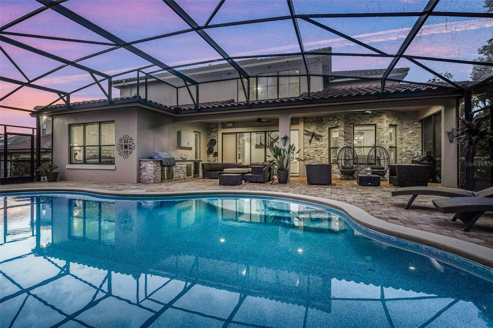 Image 21 of 52 For 5378 Glenlake Place