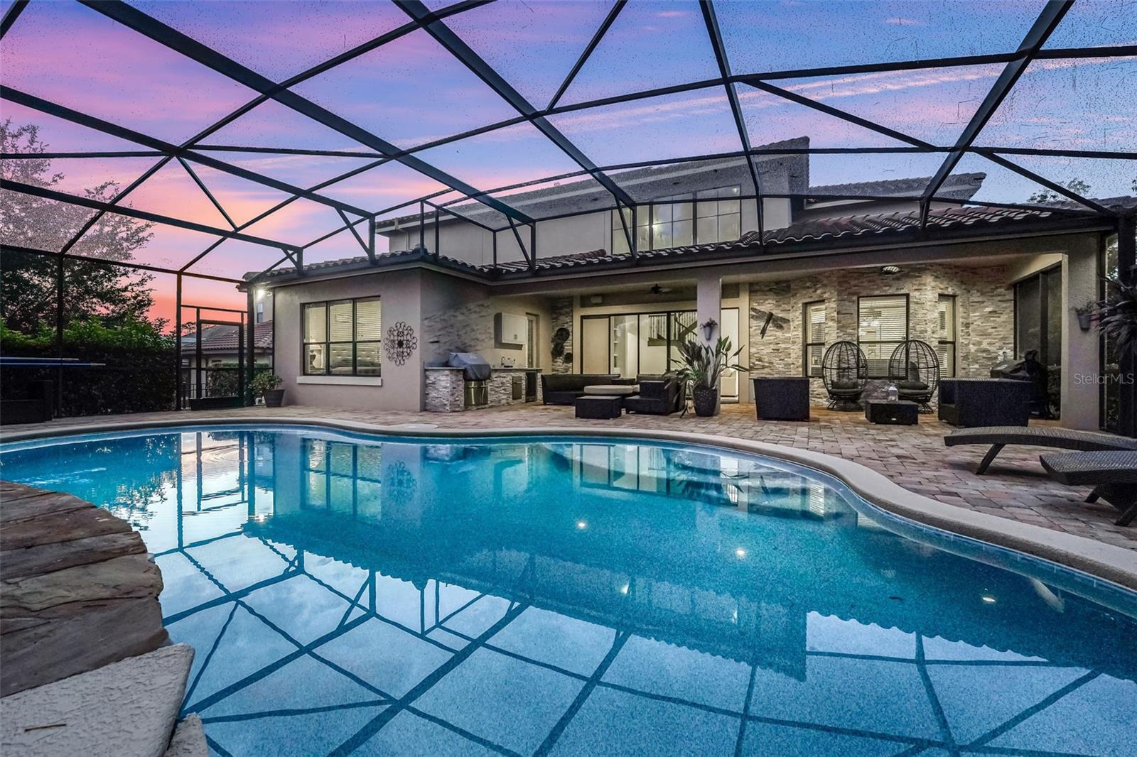Image 23 of 52 For 5378 Glenlake Place