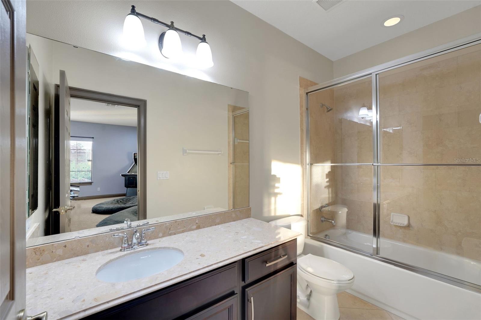Image 38 of 52 For 5378 Glenlake Place