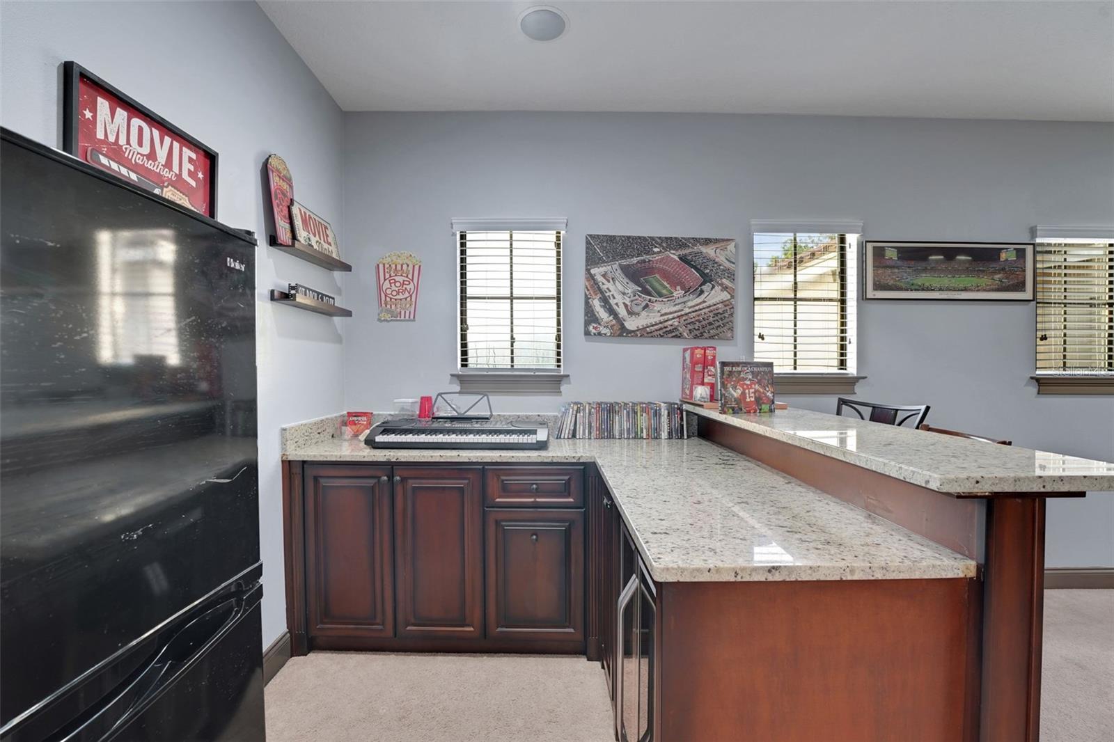 Image 40 of 52 For 5378 Glenlake Place