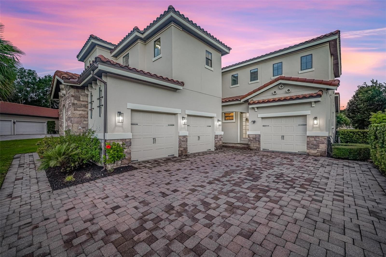Image 51 of 52 For 5378 Glenlake Place
