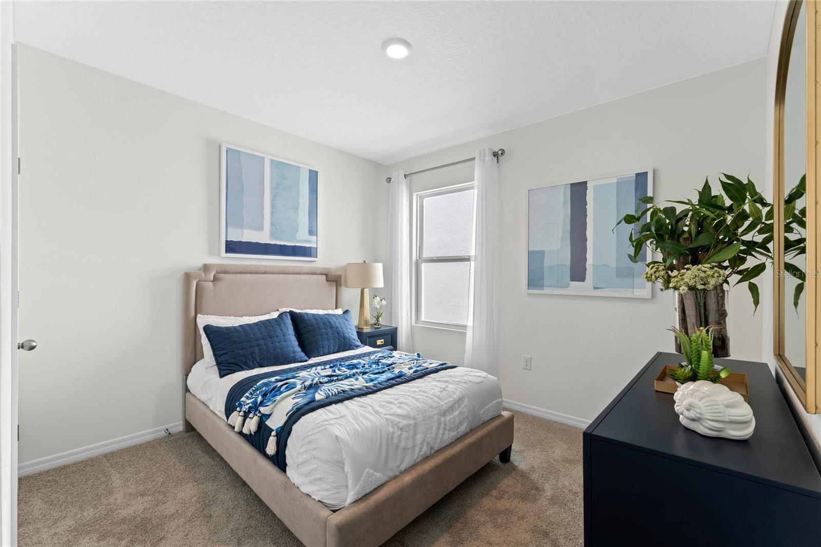 Image 23 of 48 For 1328 Lawndale Court