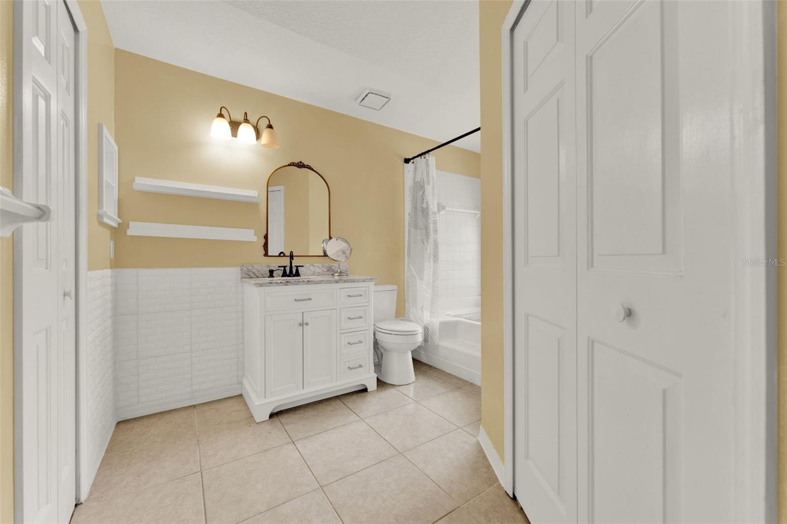Image 10 of 38 For 32645 Red Oak Drive