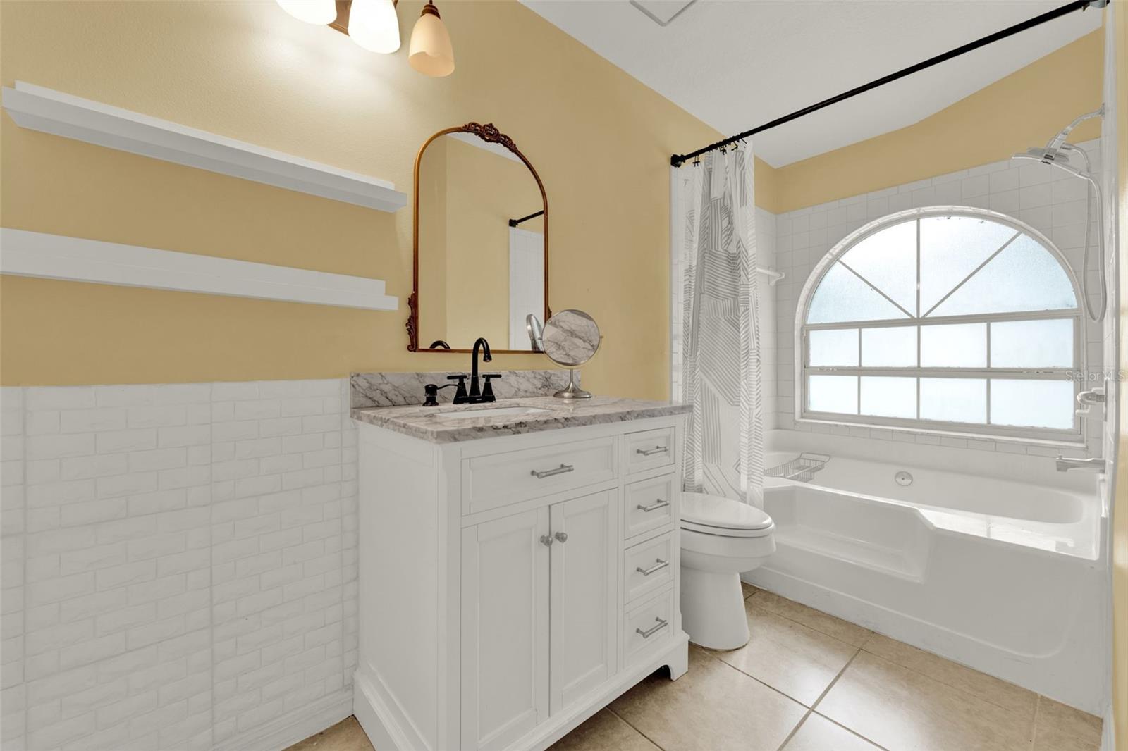 Image 9 of 38 For 32645 Red Oak Drive