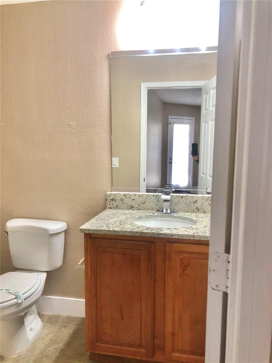 Image 25 of 31 For 6064 Westgate Dr  103