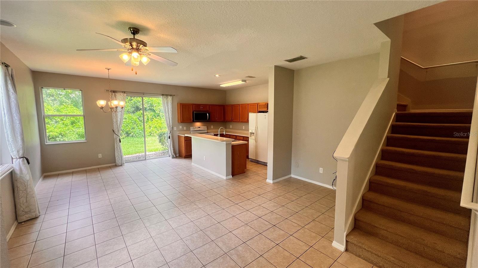 Image 8 of 42 For 612 Old Pine Court