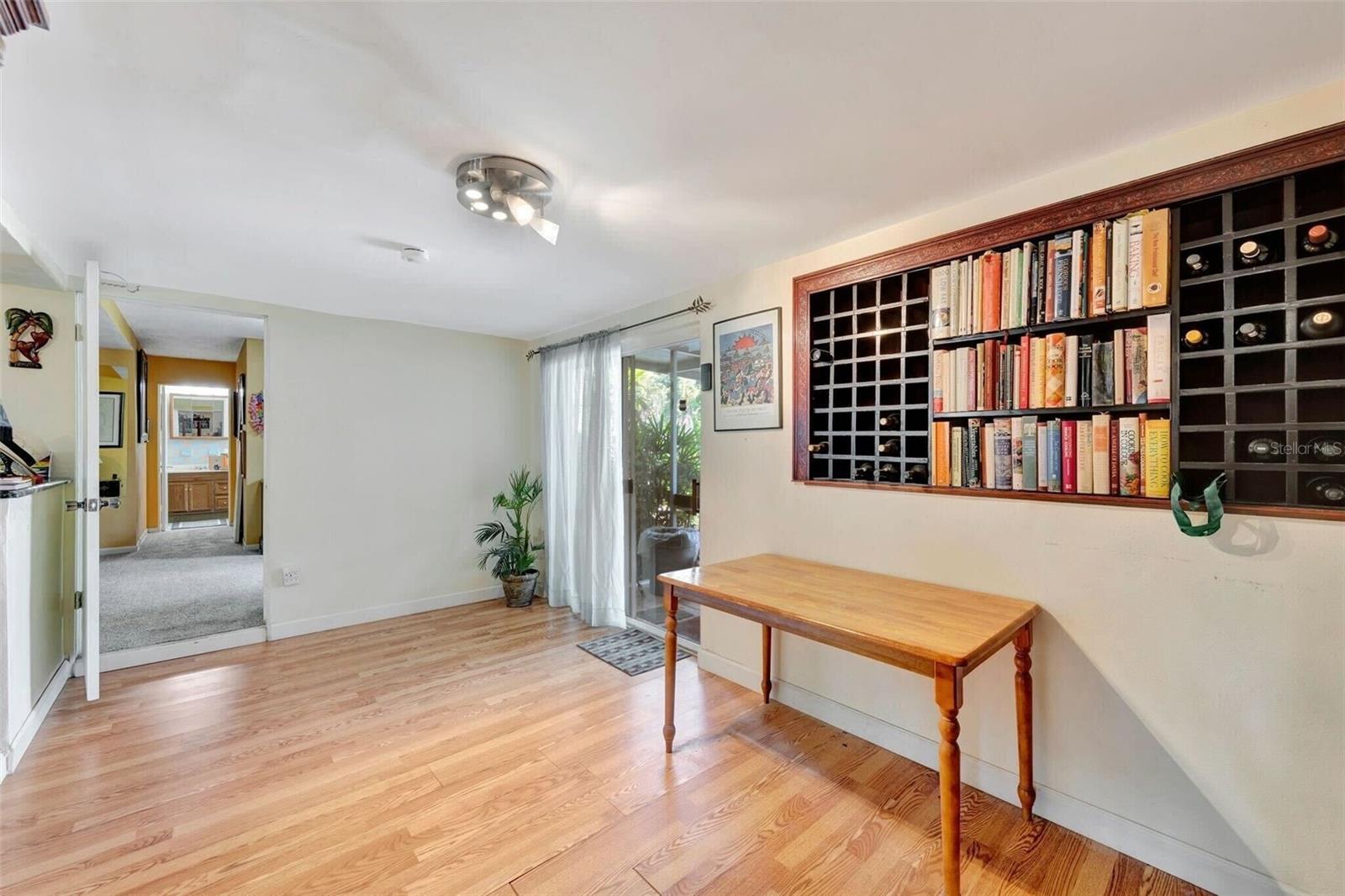 Image 11 of 29 For 1905 Amelia Street