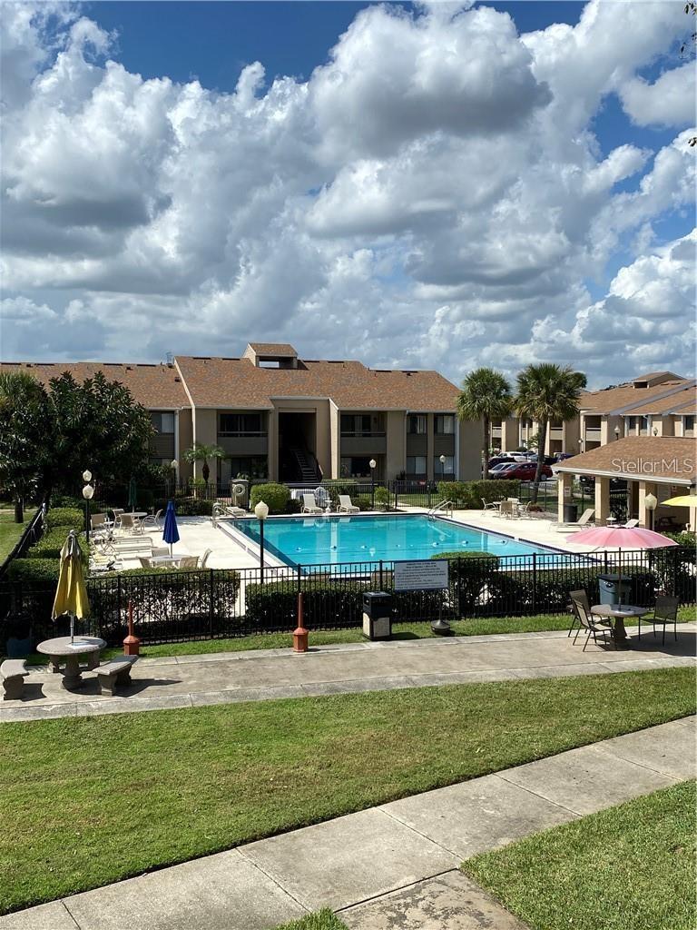 Image 20 of 21 For 5225 Vineland Road 5225