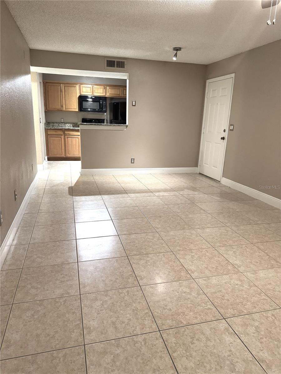 Image 4 of 31 For 1049 Hiawassee Road 3413