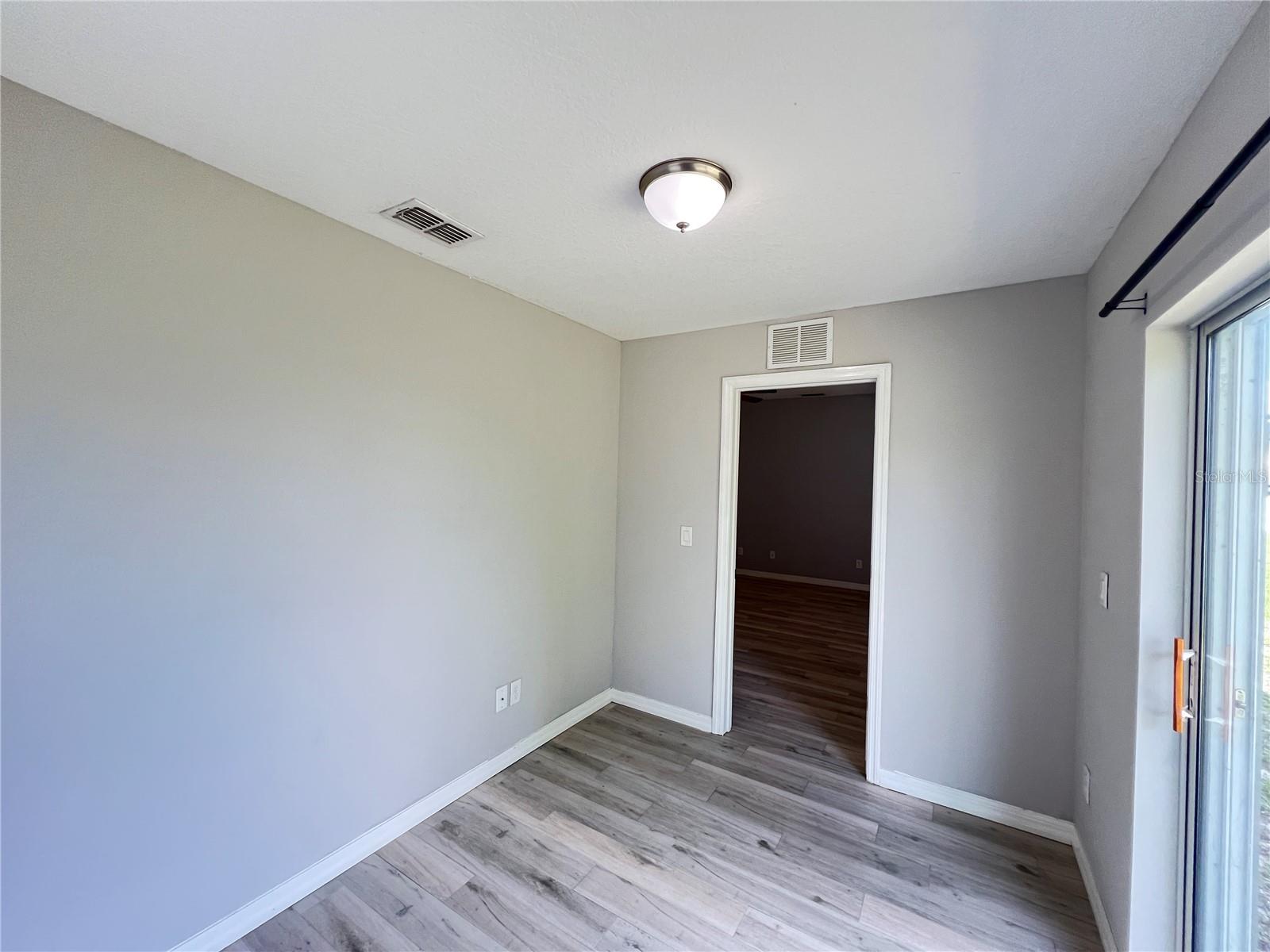 Image 11 of 29 For 1902 Laredo Drive