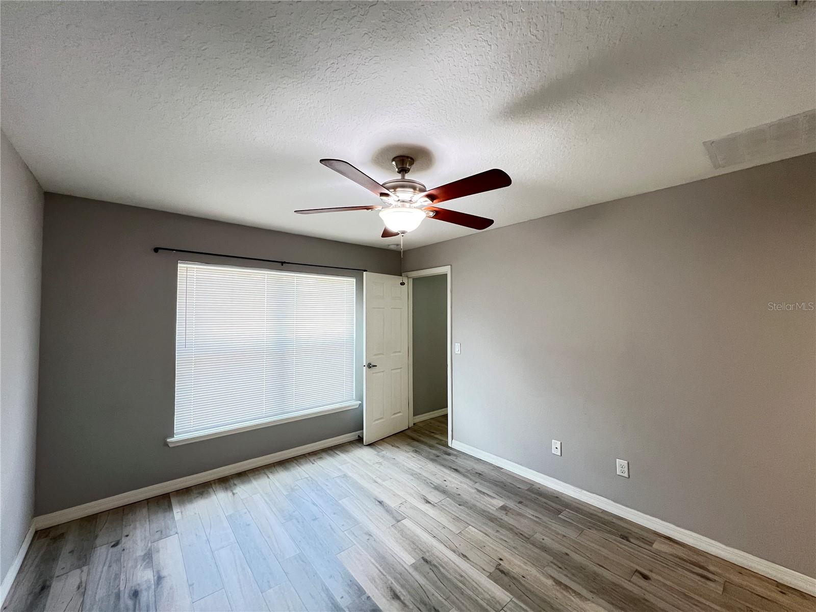 Image 13 of 29 For 1902 Laredo Drive
