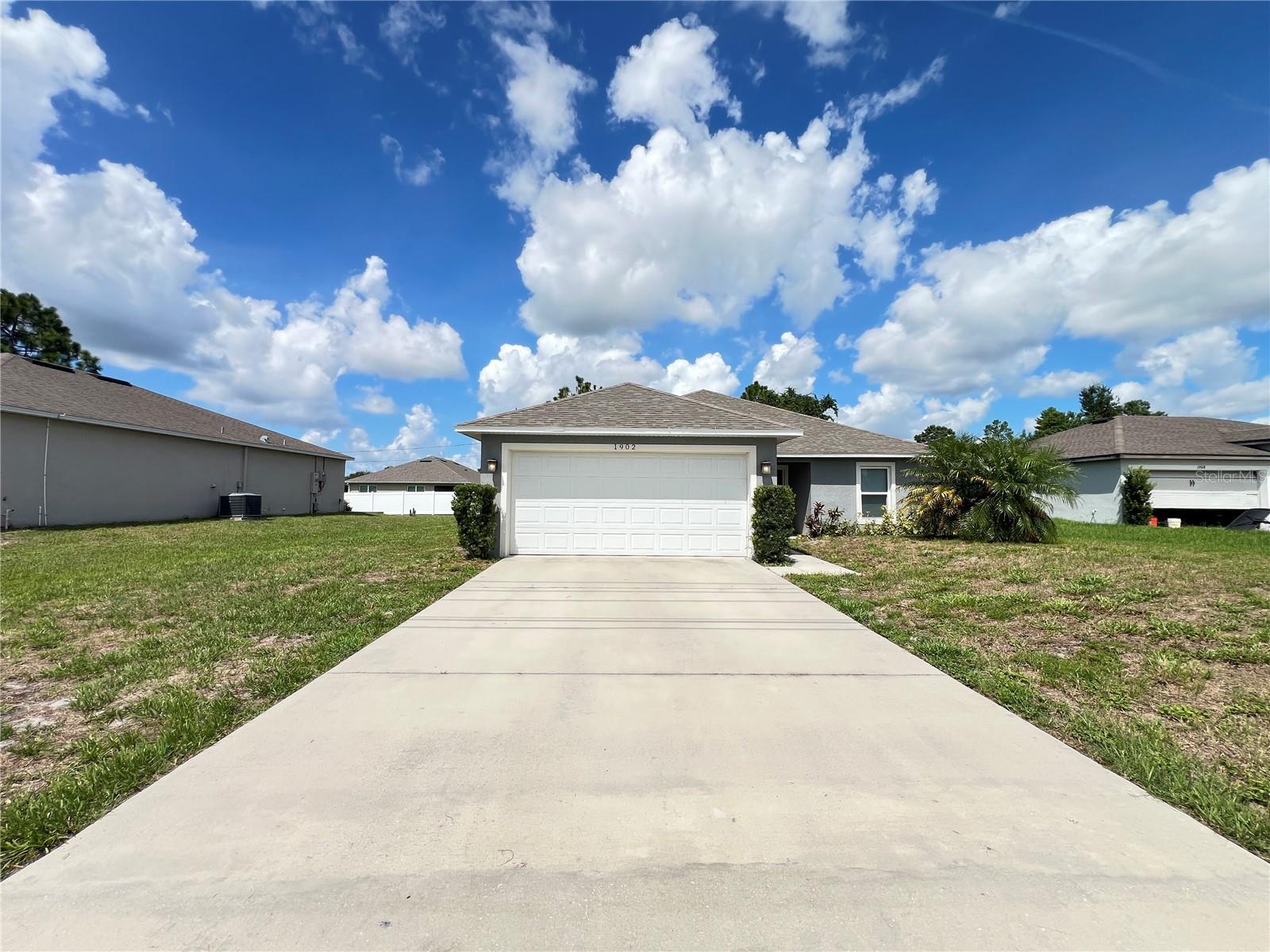 Image 3 of 29 For 1902 Laredo Drive