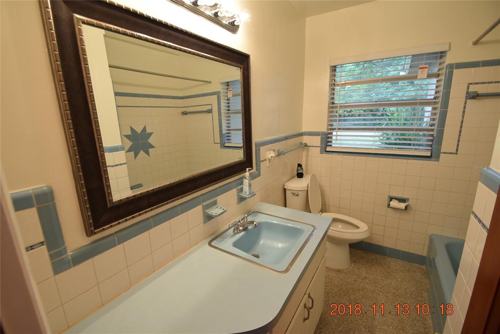 Image 4 of 36 For 206 Robin Road