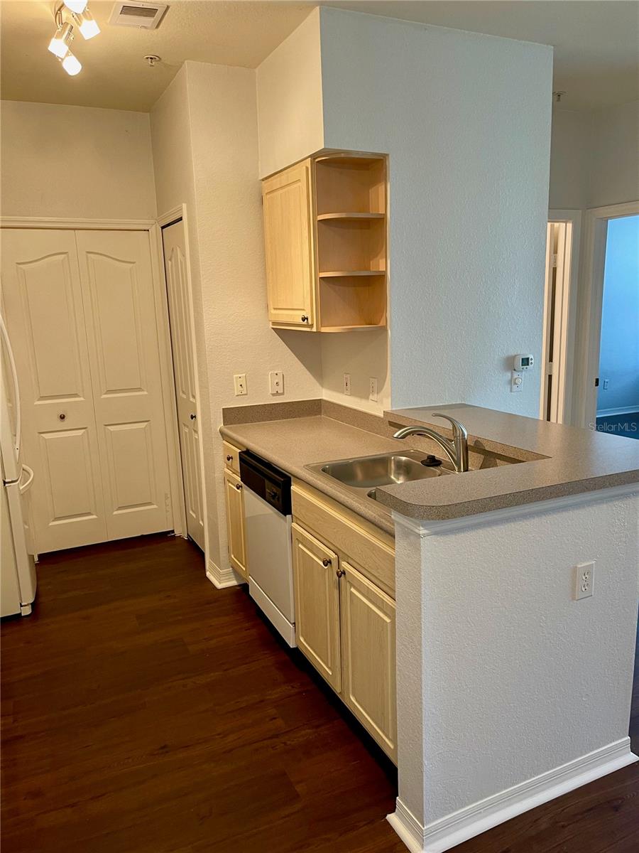 Image 10 of 18 For 2627 Maitland Crossing Way 110