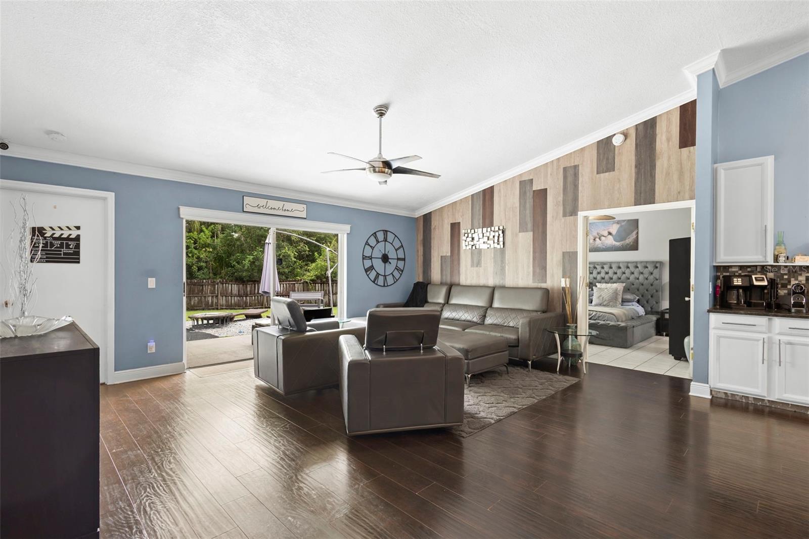 Image 10 of 38 For 4021 Eagle Feather Drive
